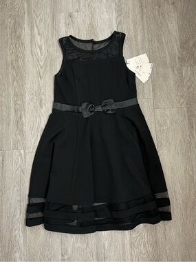 Calvin Klein Black Sleeveless Fit-and-Flare Dress with Bow Waist